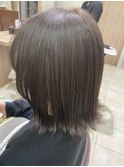 ダークグレージュ