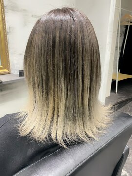 フリーダム 宇部駅前通り店(freedom) バレイヤージュ