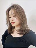 グレージュロング_斜めバンググレージュカラー_ba455401