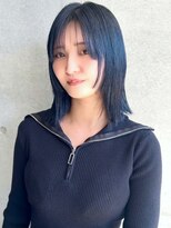 セル(CELL)&nbsp;ブルーブラック　ボブレイヤー　顔周りカット　シースルーバング