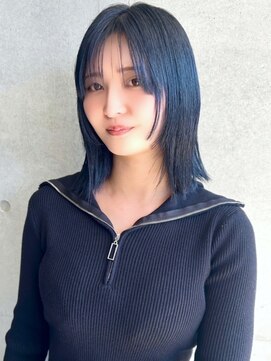セル(CELL) ブルーブラック　ボブレイヤー　顔周りカット　シースルーバング