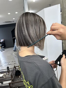 キング 枚方店(K!ng) 縮毛矯正髪質改善ハイライトレイヤーカット枚方美容室エクステ