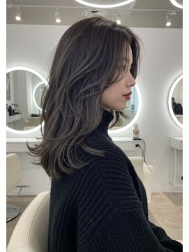 エル 新小岩(elu) 美髪/ワイドバング/レイヤーカット/くすみベージュ/新小岩駅