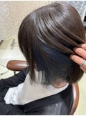 インナーカラー　ネイビー　切りっぱなしボブ