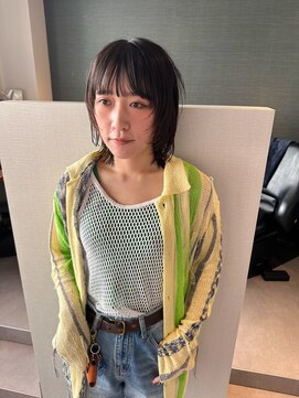 アム(amu) 酸性ストレート/縮毛矯正/ウルフカット/レイヤーカット