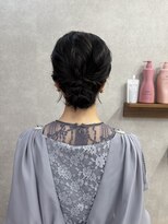 メゾンドムニ 恵比寿(Maison de MUNi)&nbsp;ミディアムアップスタイル