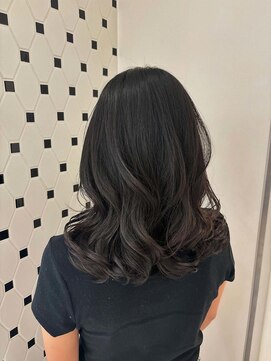 アピッシュ ギンザ(apish ginza) tomoワンカールパーマ/コテ巻きパーマ/前髪パーマ