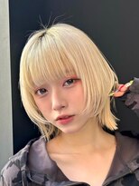 ノイ(noi)&nbsp;顔周りレイヤーカットグレージュカラーくびれボブショートカット