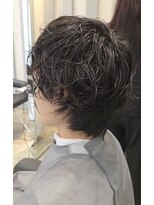 クーラ(Cura)&nbsp;【縮毛矯正していてもOK】直毛すぎる髪に動きを出すメンズパーマ