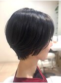 大人ショートカット くびれ 小顔 40代50代60代ショートヘア