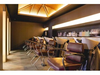 サラジュ 西宮北口店(SARAJU)の写真/落ち着いた空間で、ゆっくり相談できるサロン