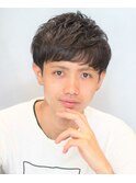 ショートレイヤ くせ毛風パーマソフトツーブロック ビジカジ