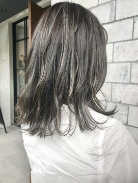 ラーサ(LaHzA) GuestSnap●外国人風ハイライトデザインカラー