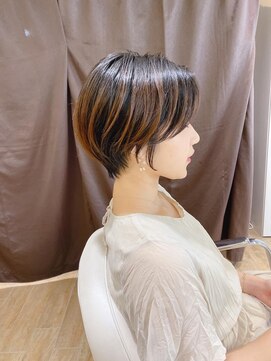 ネオリーブアイム 横浜西口店(Neolive aim) 上品ハンサムショート耳掛けひし形丸みショートボブ【近藤】横浜