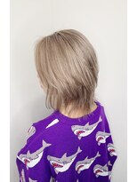 リベルテ 新宿(Liberte) ホワイティーベージュ