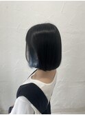 透明感カラーブルーイヤリングカラーボブ