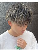 波打ちツイストスパイラルパーマハイライトマッシュ