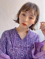 ムク 甲府(muku.)&nbsp;ミディアムヘア/斜めバング/グレージュカラー/甲府駅