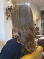 レガロヘアーデザイン(Regalo hair design)&nbsp;脱白髪染カラーにも◎ハイライト×オリーブベージュ×レイヤー
