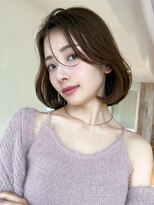 アフロート エル 大阪(AFLOAT L) ミディアムウルフひし形シルエットひし形ボブヨシンモリ