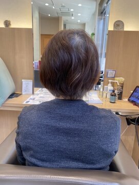 ウイバイファースト(u'i by first) 丸みのあるショートボブスタイル