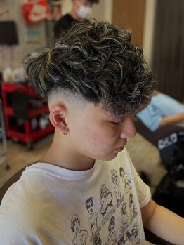 ヘアールームノア(Hair room Noa)の写真/美容室とは違った"理容師"だからこそ出来る似合わせパーマが大人気！再現性◎なカッコいいStyleを提案。