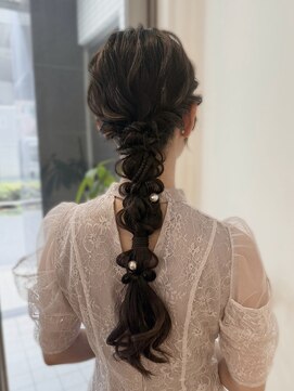 アヴェイル ヒロオ(a'vail Hiroo) 結婚式お呼ばれ参列編みおろしヘアアレンジ