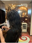 黒髪ロングウェーブパーマ