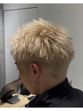 ネイビー 表参道(NAVY) ブロンドベージュスパイキーショート