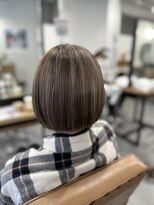 シアン 橋本店(Shian)&nbsp;シルバーハイライト×ぱつっとボブ