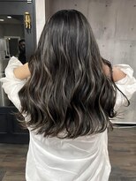 シェルヴ(XELVE) アッシュブラック系ハイライト