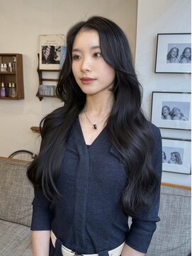 ポール(pole) 札幌30代髪型　大人可愛い色気レイヤーロング