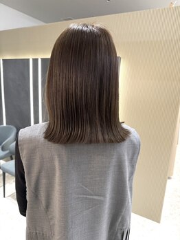 Limani【7月1日OPEN（予定）】の写真/【髪質に合わせた厳選ケア】厳選ケアで見た目も質感も変わる！思わず触れたくなる扱いやすい艶髪へ。