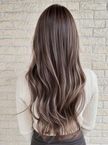 プロデュース 陽光台店(Produce) 白髪ぼかしハイライト×ロングレイヤー