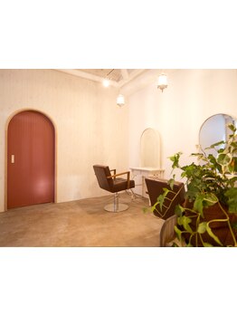 落ち着いた雰囲気でリラックスしながらスタイルチェンジ★あなたのなりたいをしっかり伝えられる場所♪