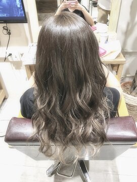 フェリア 渋谷(Feria) 【filo by Feria 渋谷】☆グラデグレイジュ☆Gishi