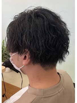ヘアメイク トゥエンティワン HAIRMAKETwentyOne 刈り上げ×ツイスパ