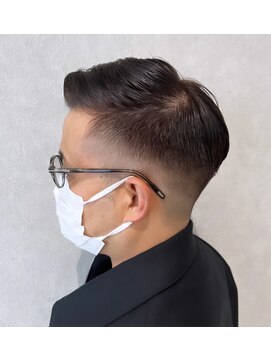 メメント(MEMENTO) 【MEMENTO三国】 スキンフェード ビジネス メンズカット