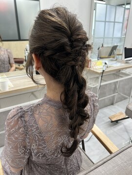 ミエル ヘア 新宿(miel hair) ふわふわヘアアレンジ【新宿】