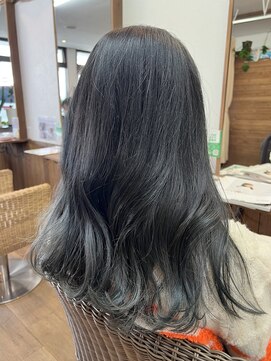 ヘアーサロン プアメリア(Puamelia) 大人可愛いブリーチなしカラー韓国ウェーブスモーキーアッシュ