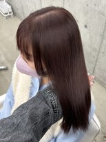 エヌアイ オモテサンドウ(ni omotesando)&nbsp;光に当たるとわかるほんのりピンク