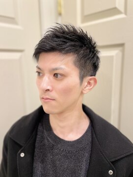 アットグラーロ 名古屋大須店 (＠GLARO) ツーブロックショートスタイル