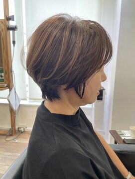 ハーツ(Heart's) 白髪ぼかし/イメチェンヘアスタイル/前髪カタログ/ショートボブ