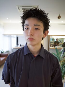 ユートゥイーズ つくば(U too e's) スパイキーショート　寺沢　颯