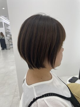 アイニ 河内小阪店(aini) 白髪ぼかしカラー白髪ぼかしハイライト大人ショート30、40、50代