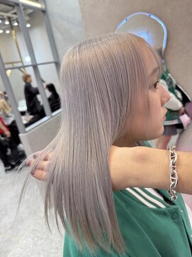 ロンド レア 天神大名店(Lond Le’a) ミディアムヘア/フェイスフレミング /暗めカラー/デザインカラー