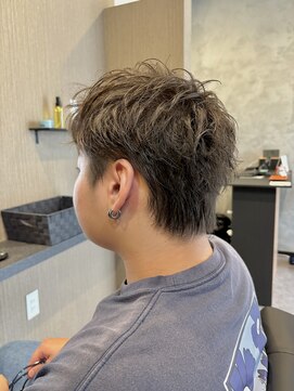 ジンビ(JINBI) スパイキーショート