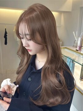 ラヴィ(Lavie) 韓国ヘアーハッシュカットレイヤーカットハイライトカラー