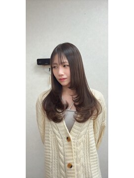 リングバイモアムー(Ring by Moremuu) レイヤーカット　レイヤースタイル