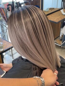 ハーパーズ 渋谷(harpers) ナチュラルハイグレージュシャドールーツ